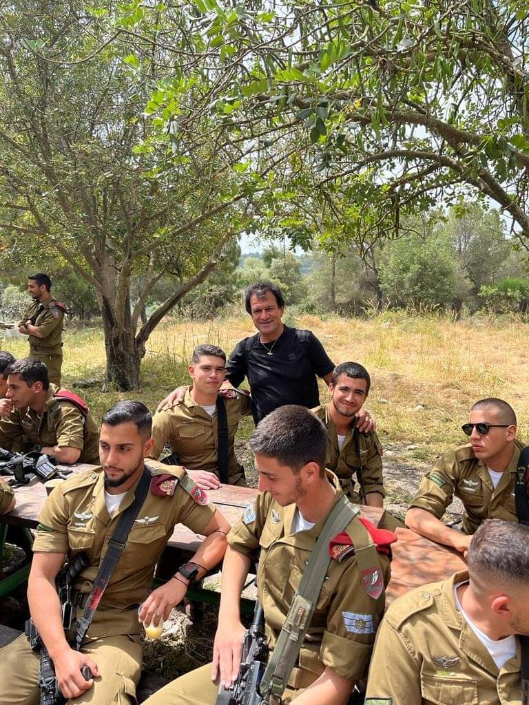 הדור הצעיר של הגדוד